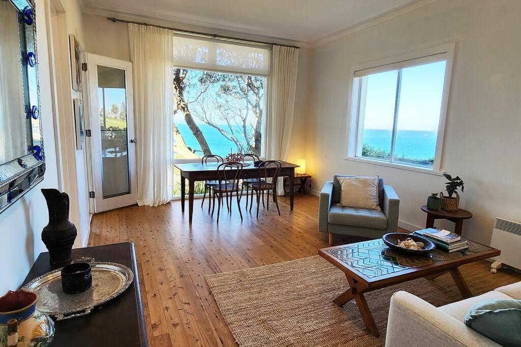 Holiday home Private Bronte Beach House With Ocean Views And Parking