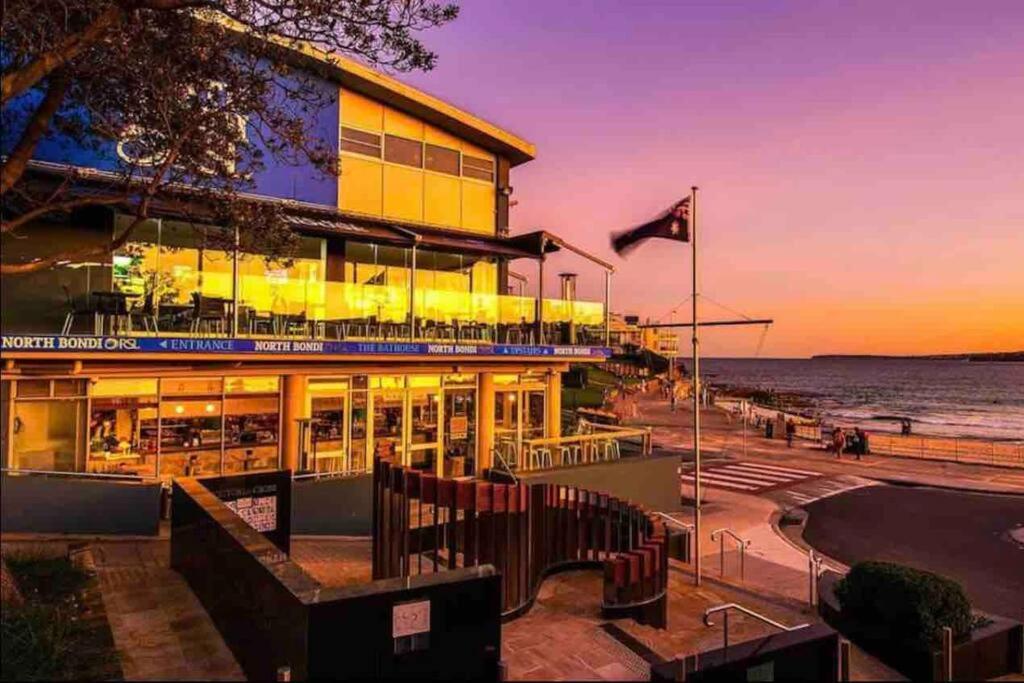 Llbrand New Beachside 2br In Prime Location Sydney