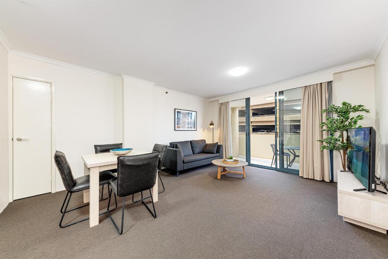 Comfy And Spacious 1b Cbd In Apartment