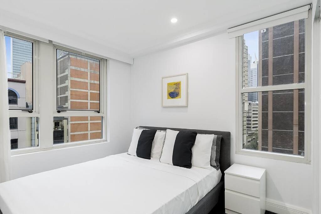 One Bedroom In Cbd Centre! 1302 Kent Self Catering Sydney