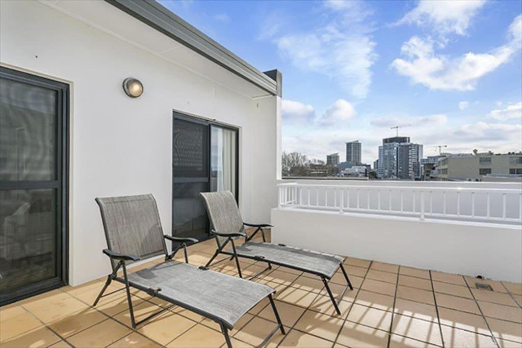 Fantastic Location And Comfort In Crows Nest Sant4 * Sydney