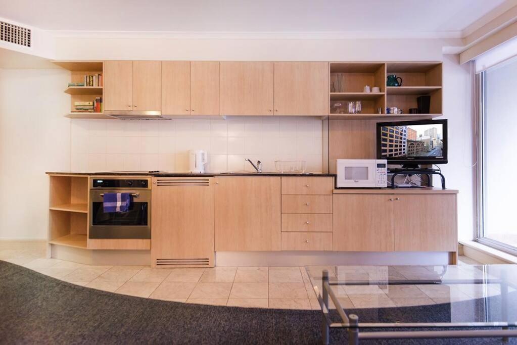 Apartment Pi702 - Ideally Located Cbd