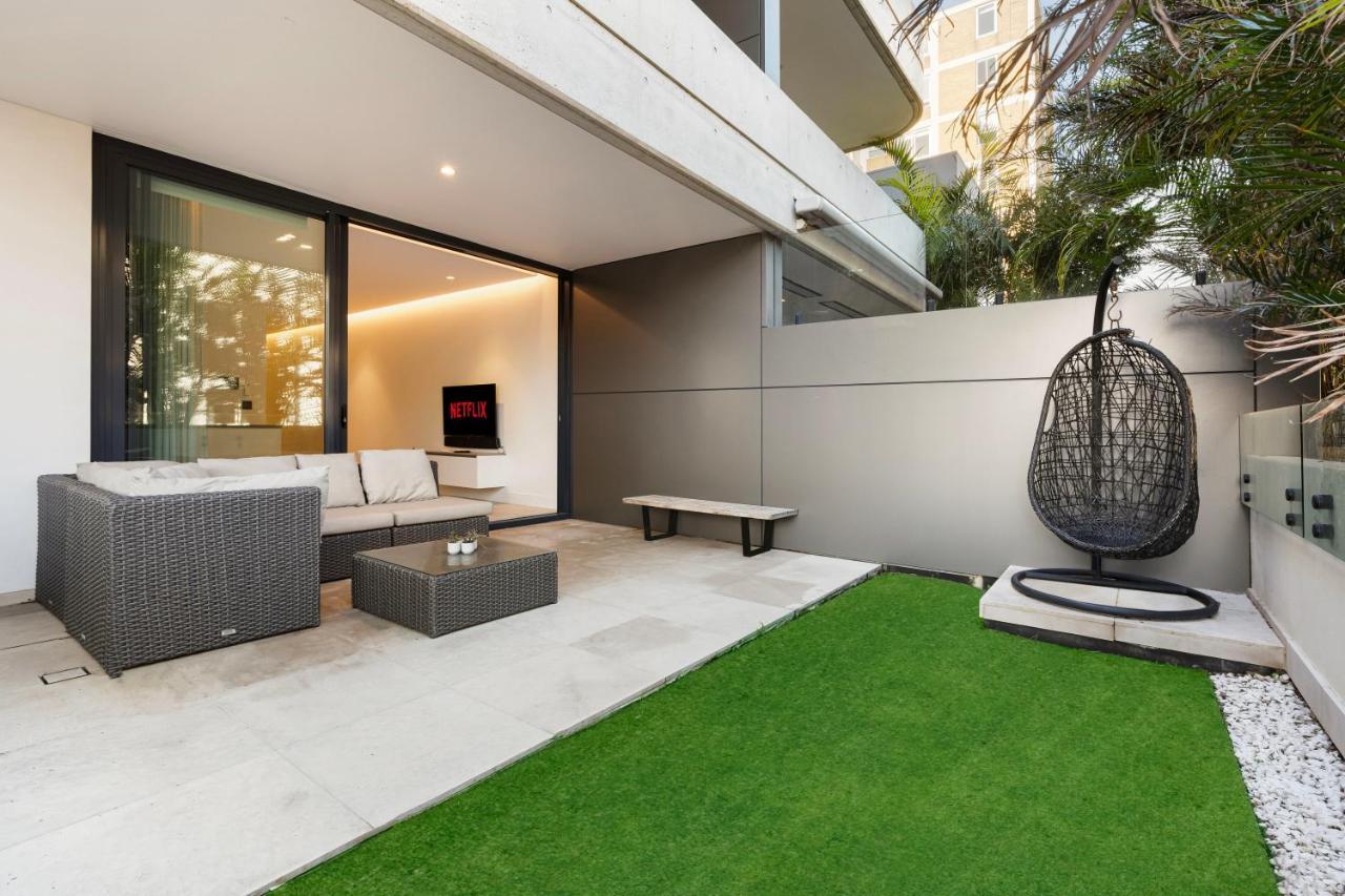 Modern 1br Abode With Courtyard Steps To The Apartment