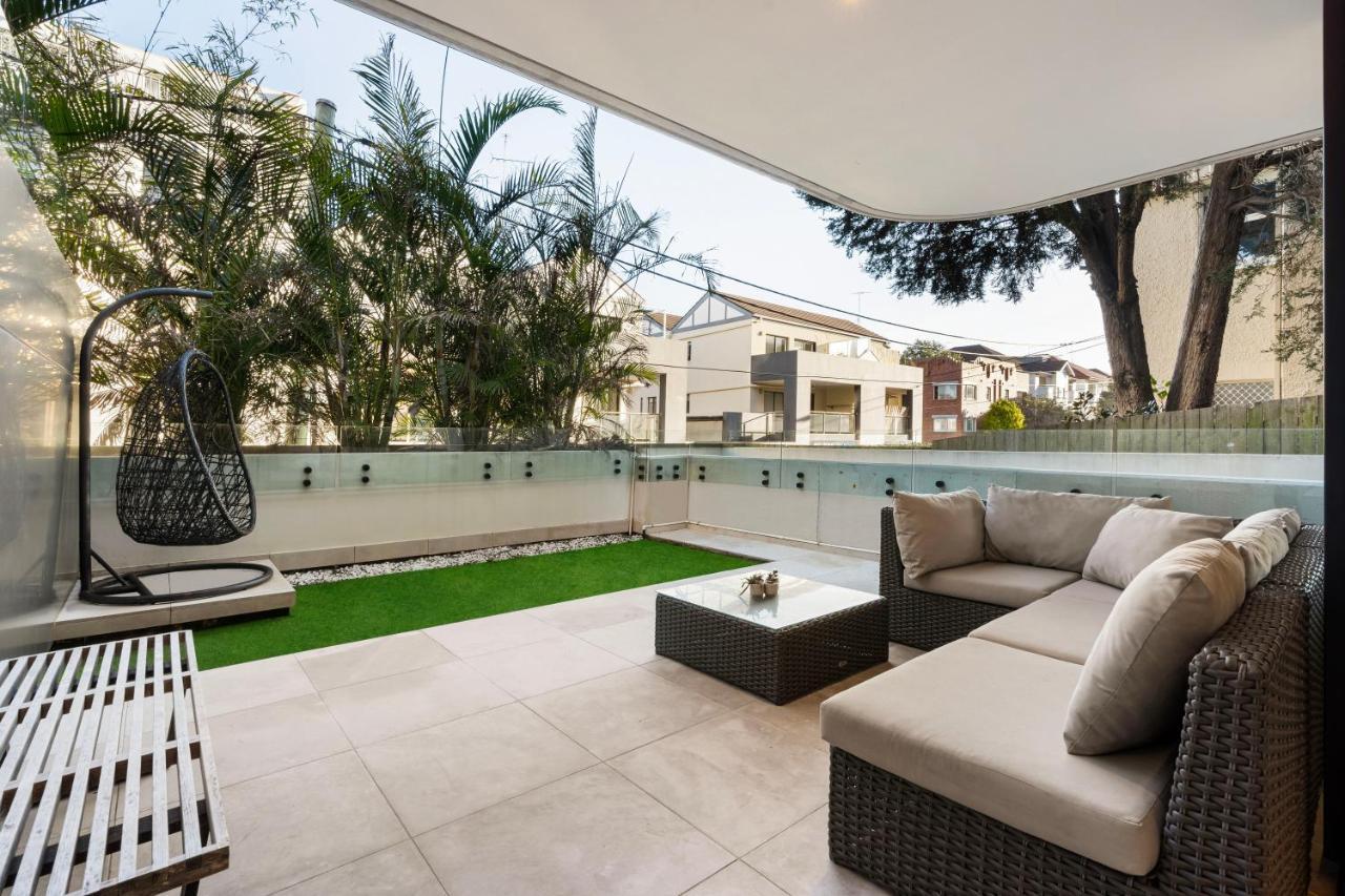 Apartment Modern 1br Abode With Courtyard Steps To The