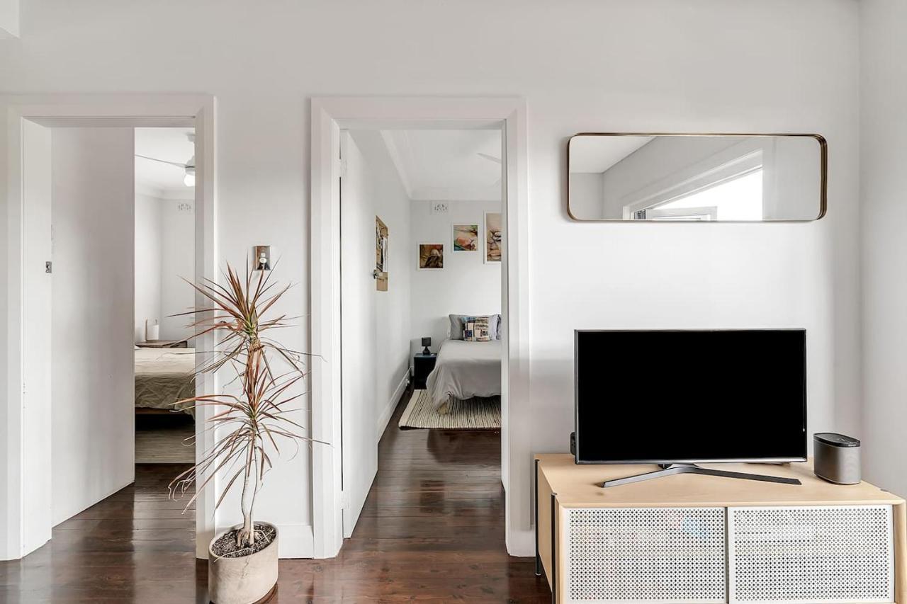 Apartment 'bronte Beauty' Modern Heritage Style With Balcony Sydney