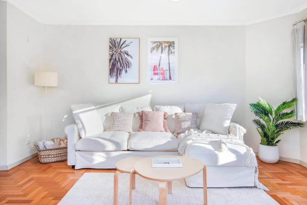 Perfect Manly Retreat, In The Heart Of Manly, Family & Couple Friendly With Car Spot *