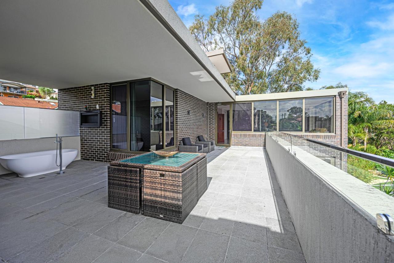 Putney Brand New Luxury House Pool & Waterview Villa Sydney