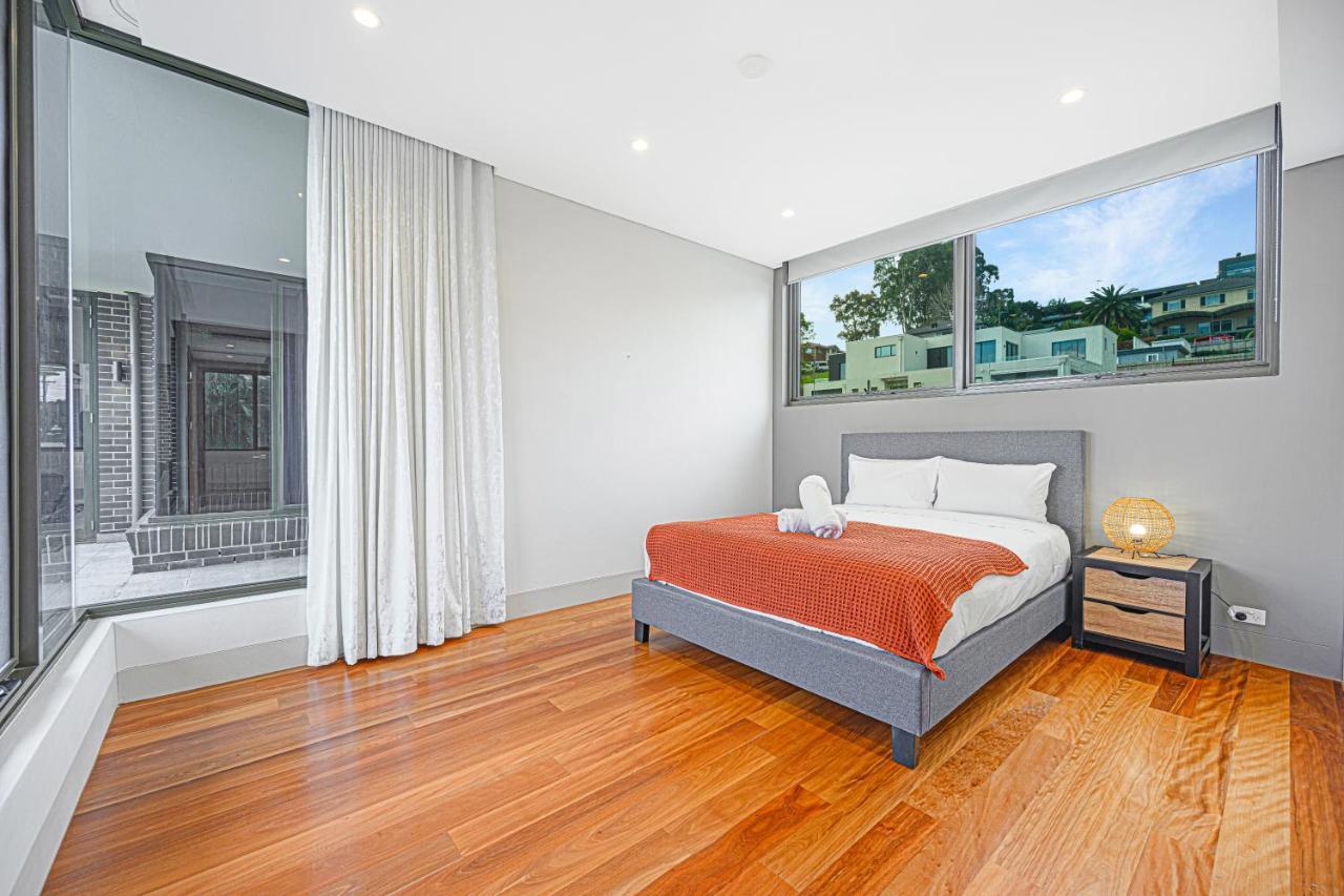 Putney Brand New Luxury House Pool & Waterview * Sydney