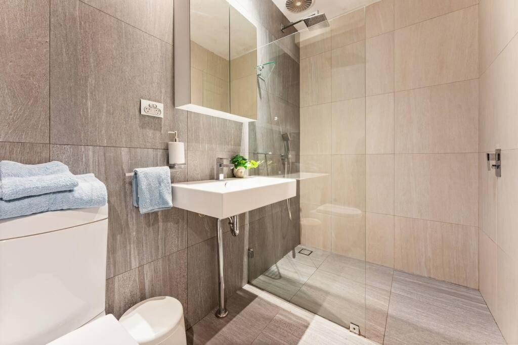 Cbd Chic 3 Bedroom - Walk To Darling Harbour & Fish Market. Bahay bakasyunan Sydney