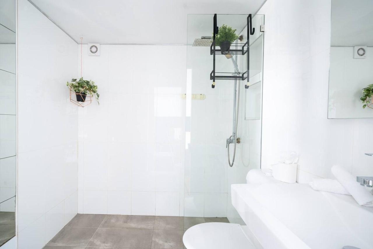 'made In Sydney' Chic Shop Conversion With Courtyard Holiday home Sydney