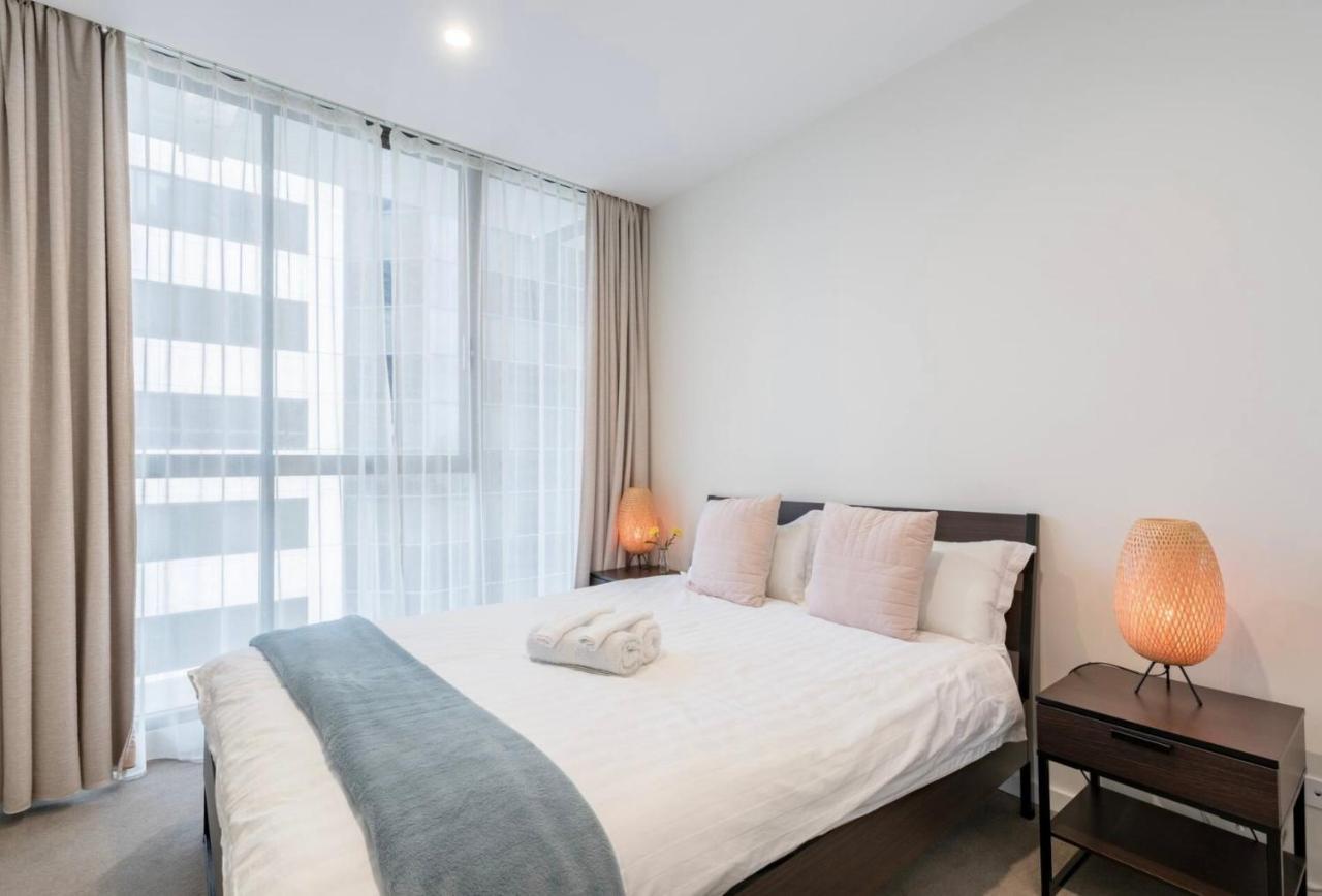 Cbd Best 2br Hyde Park Apartment *
