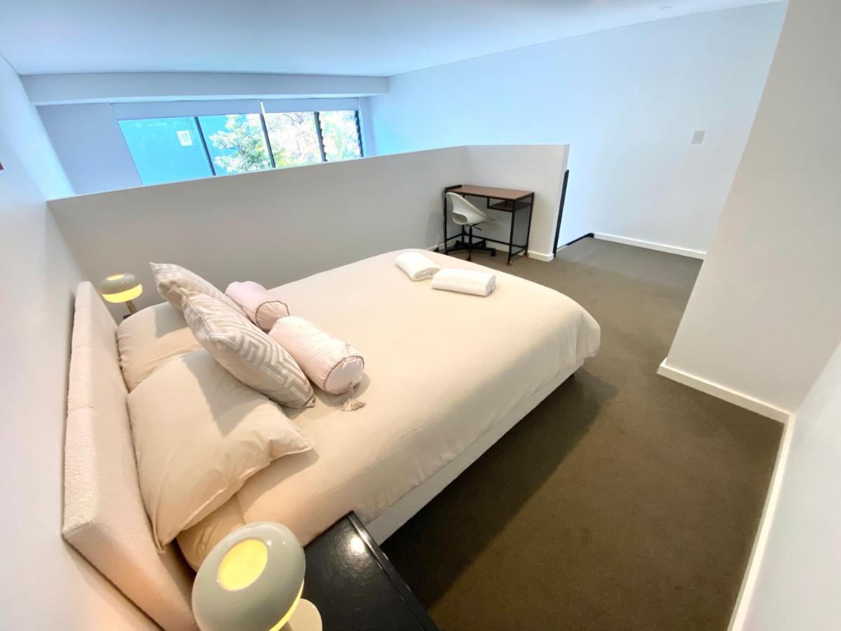 Apartment Loft Style 1 Bedroom *