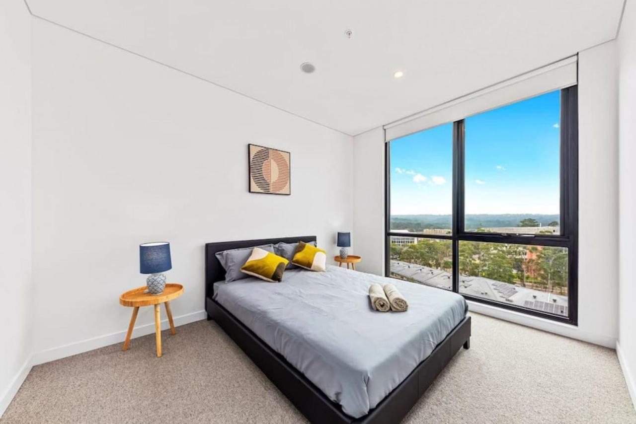 Luxury Overlooking Macquarie
