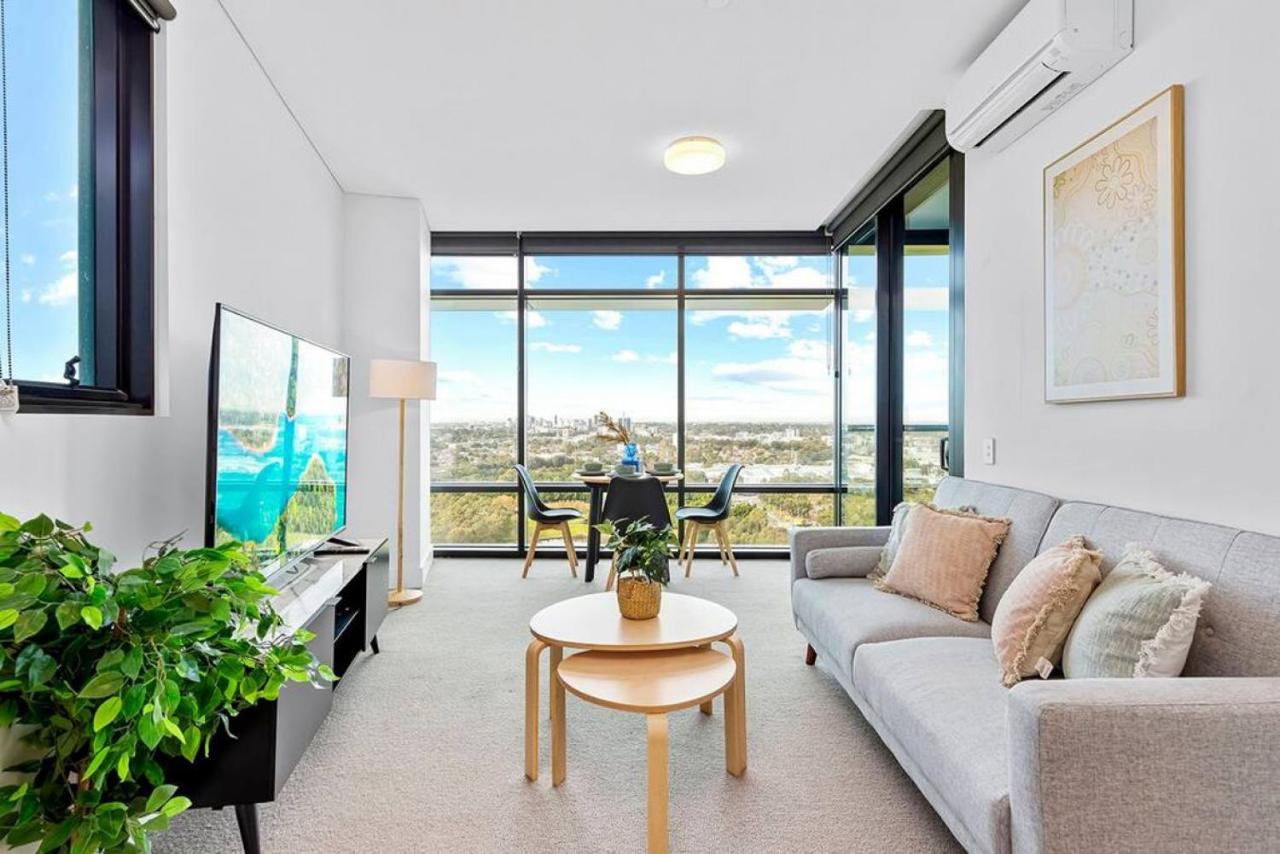 Apartment Urban Lifestyle Retreat In Olympic Park Sydney