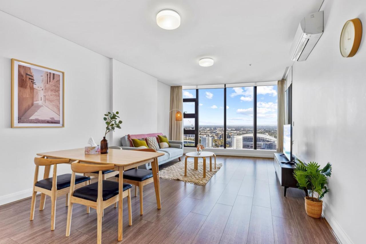 Lovely 2 Bedroom In Centre Of Olympic Park Apartment