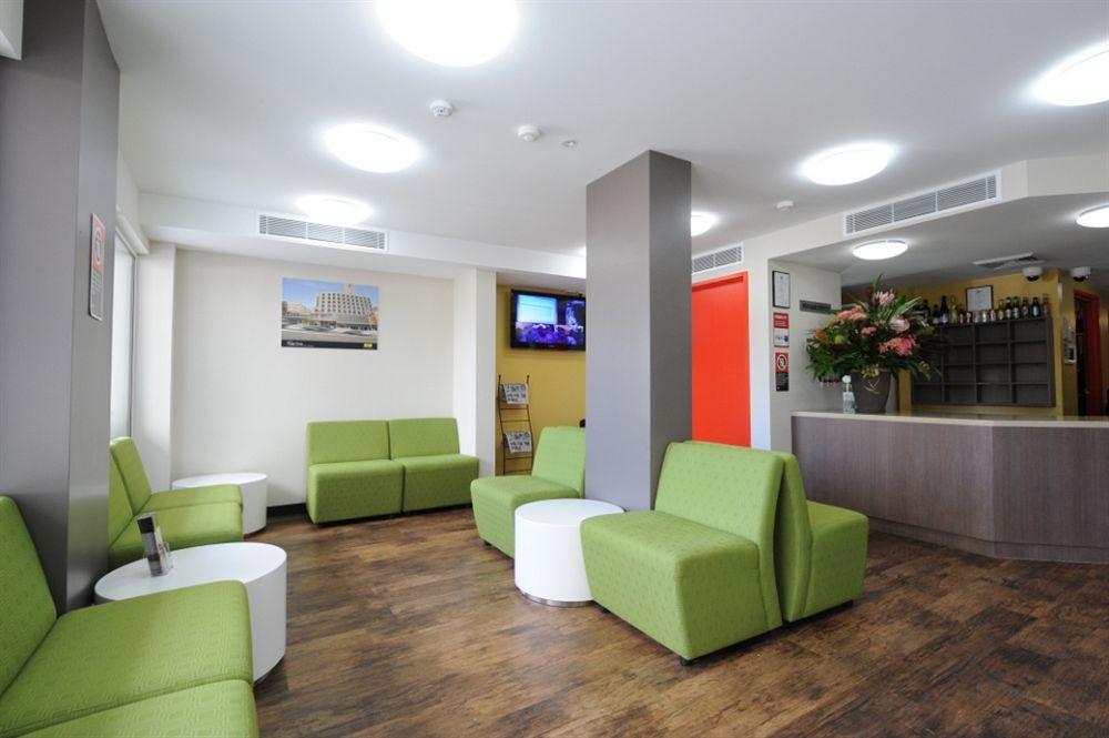 Ibis Budget Airport Hotel 3*