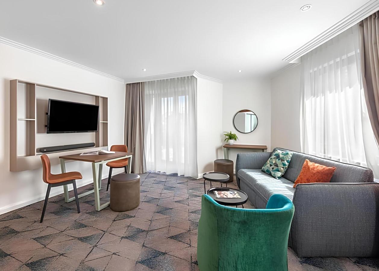 Wyndham Hotel 4*