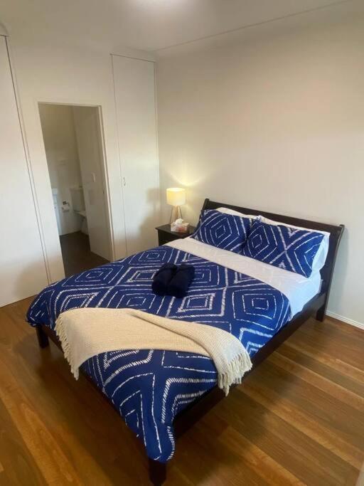 Apartment Lovely 2 Bedroom With Views Sydney