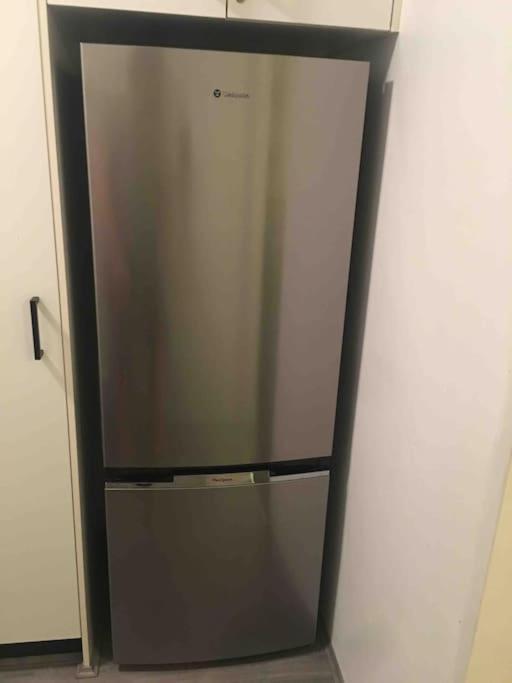 Harbourside Style, 2 Bed, A/c, Pool -elizabeth Bay *