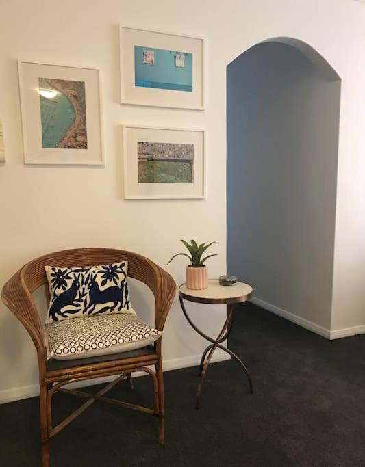 Harbourside Style, 2 Bed, A/c, Pool -elizabeth Bay Apartment *