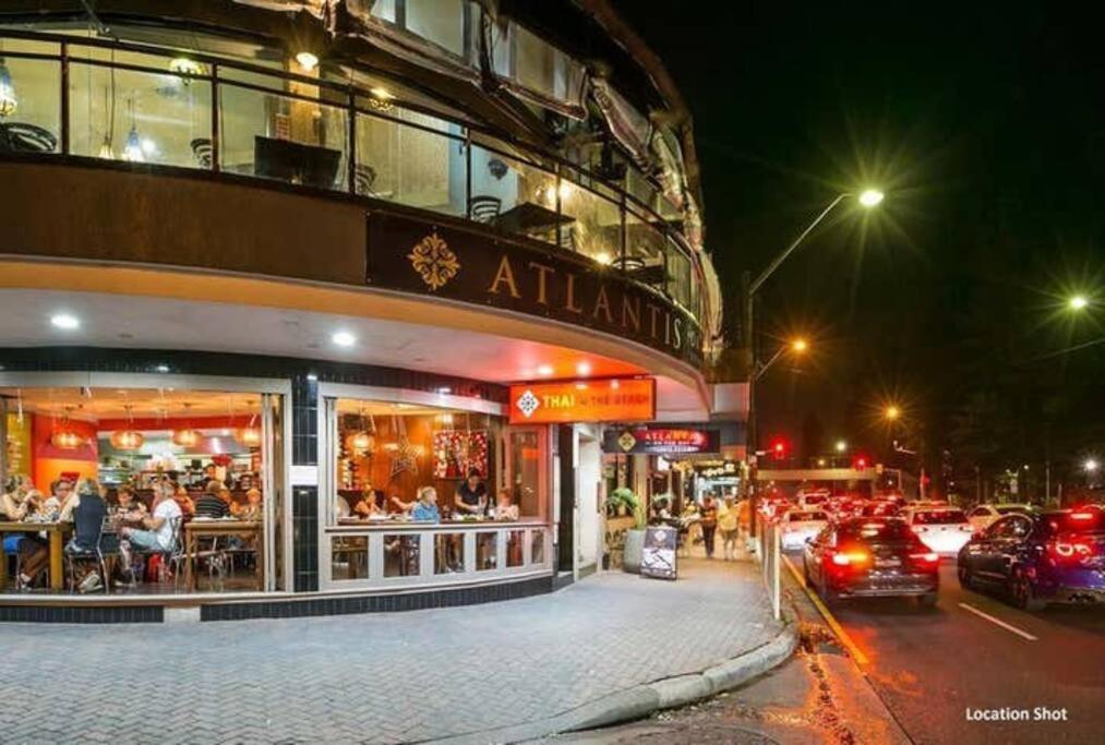 Sunny 2 Bed Restaurants At Door Pets O.k * Sydney