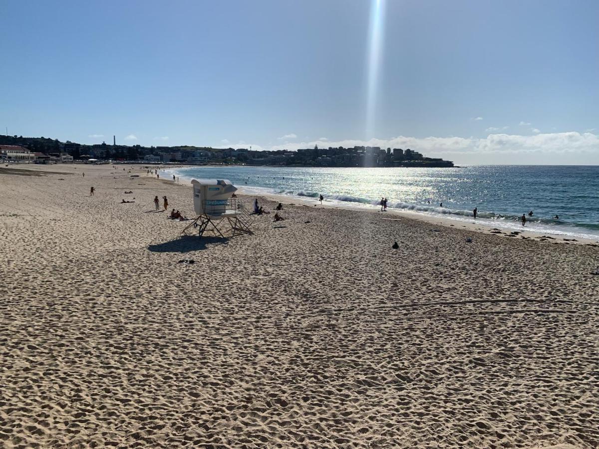 Apartment Modern 1br Top-level Unit With Keypad Entry In Bondi *