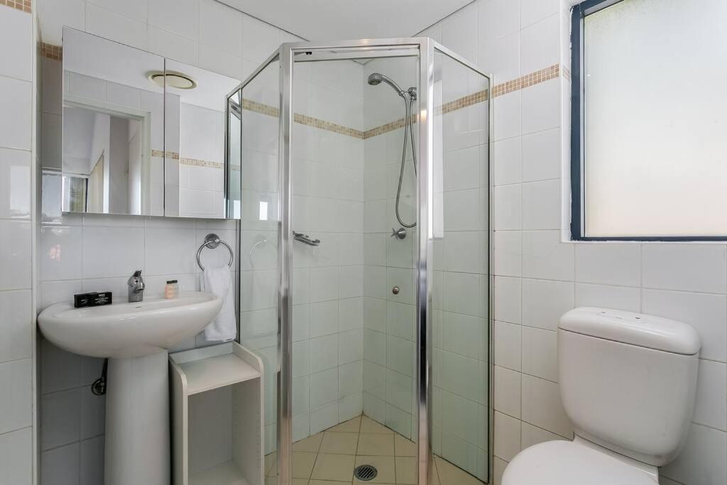 Will1 - Stylish 2-bed 2-bath Oasis In Crows Nest Village Apartment Sydney