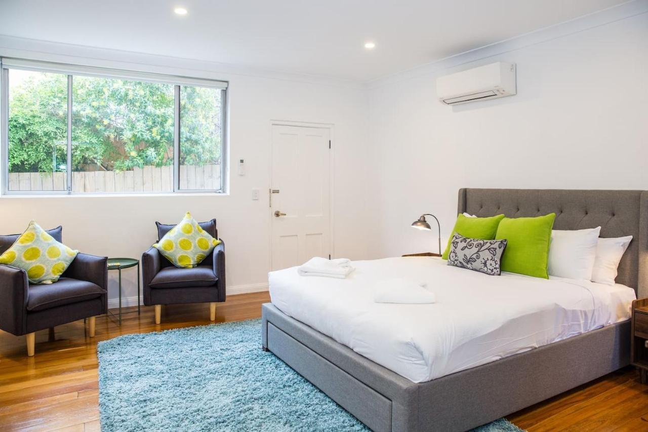 Apartment Esperanza Gardens - A Stylish Victorian *