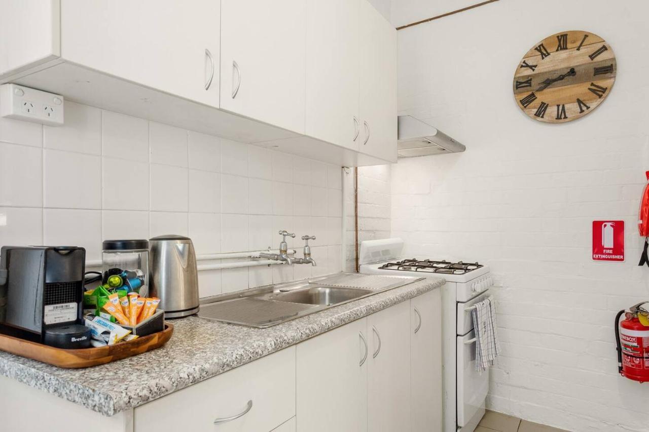 Apartment Harbourfront Meets Heritage Chic Near Barangaroo *