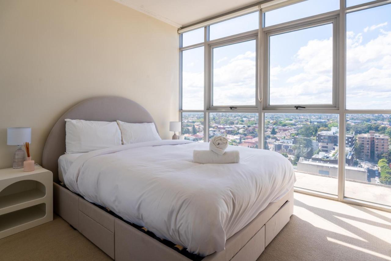 Burwood 1bedroom Next To Station *