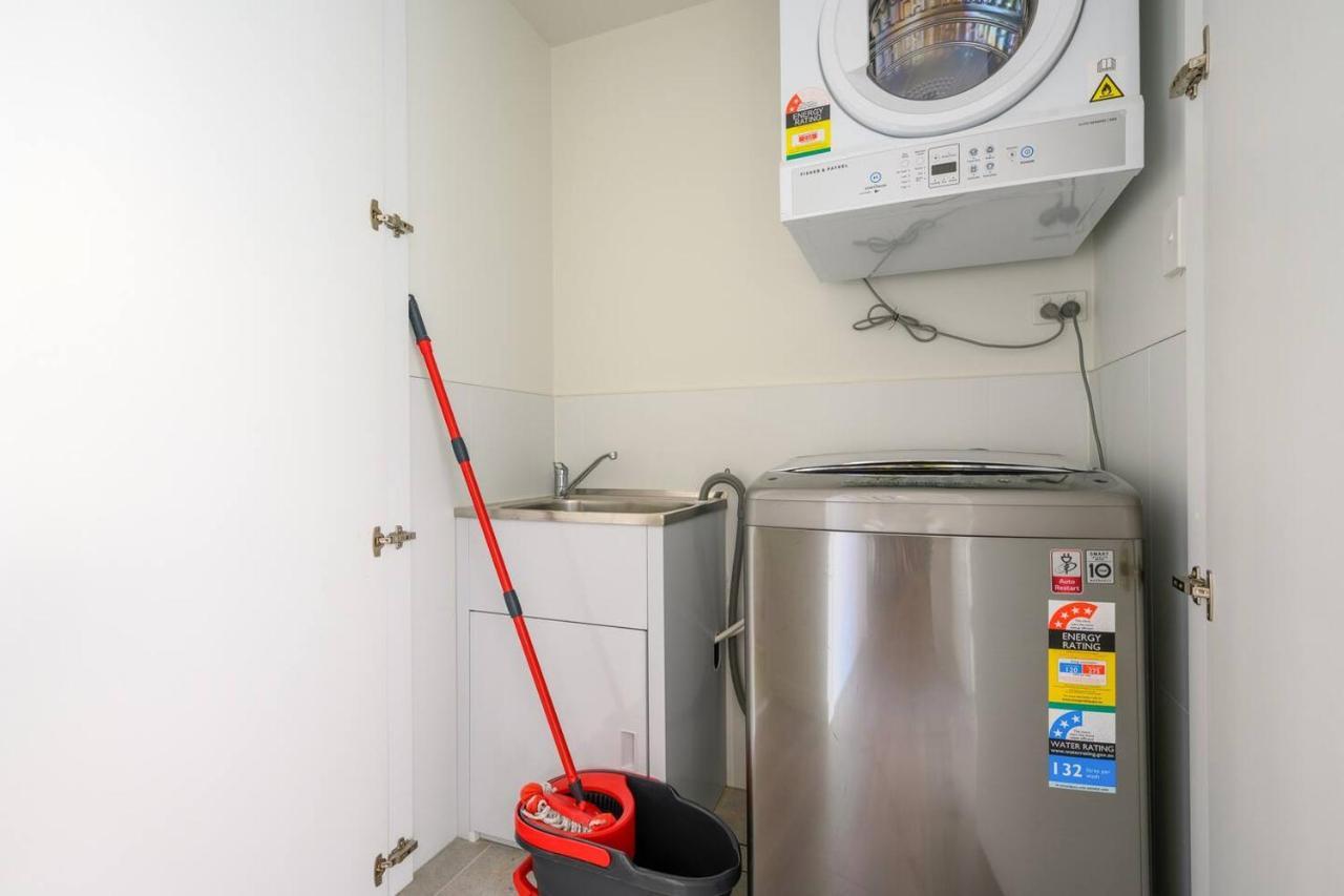 Lidcombe 2br Near Olympic Park Train Shopping Center * Sydney