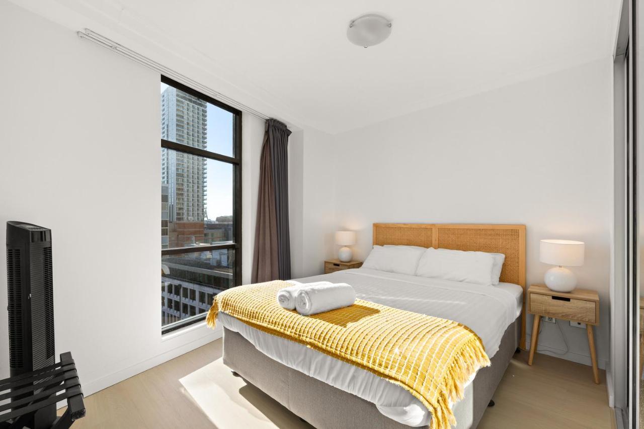 City Skyline Views Cbd - 1602