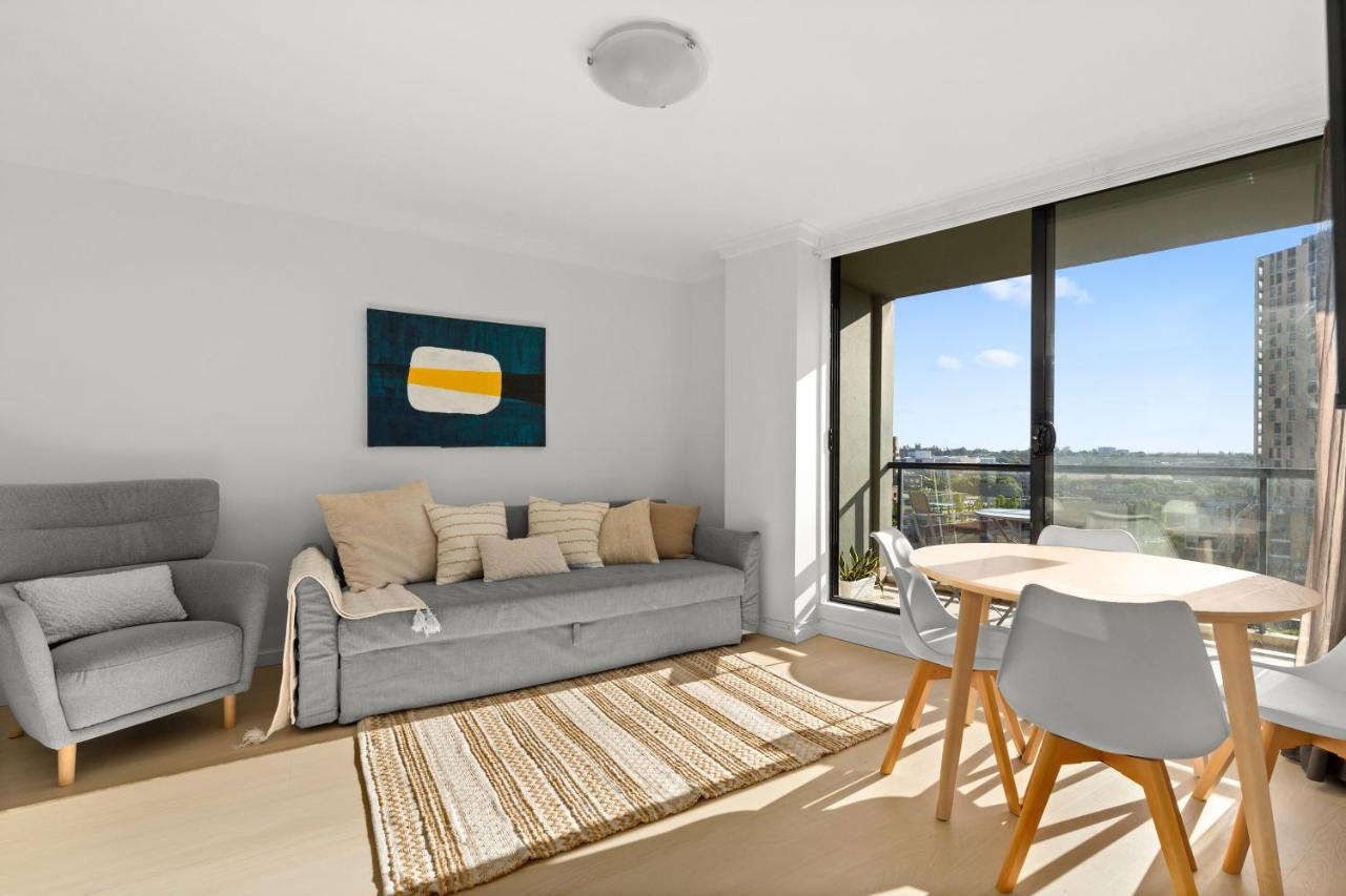 City Skyline Views Cbd - 1602 Sydney