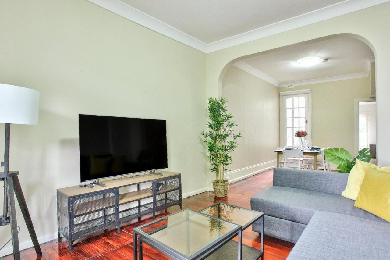 Spacious 3 Bedroom House Paddington 2 E-bikes Included Sydney