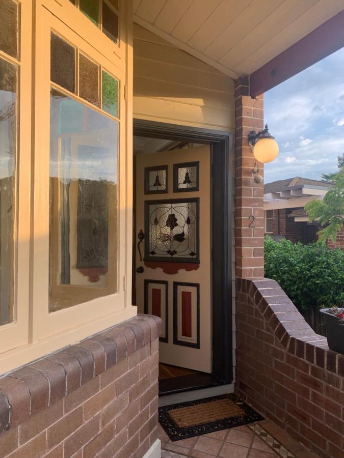 Oasis 5 Bedroom Charming House * Sydney