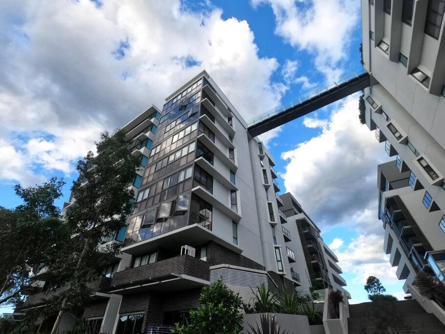 Apartment High Floor Skyline View 2br Close2olympic Park