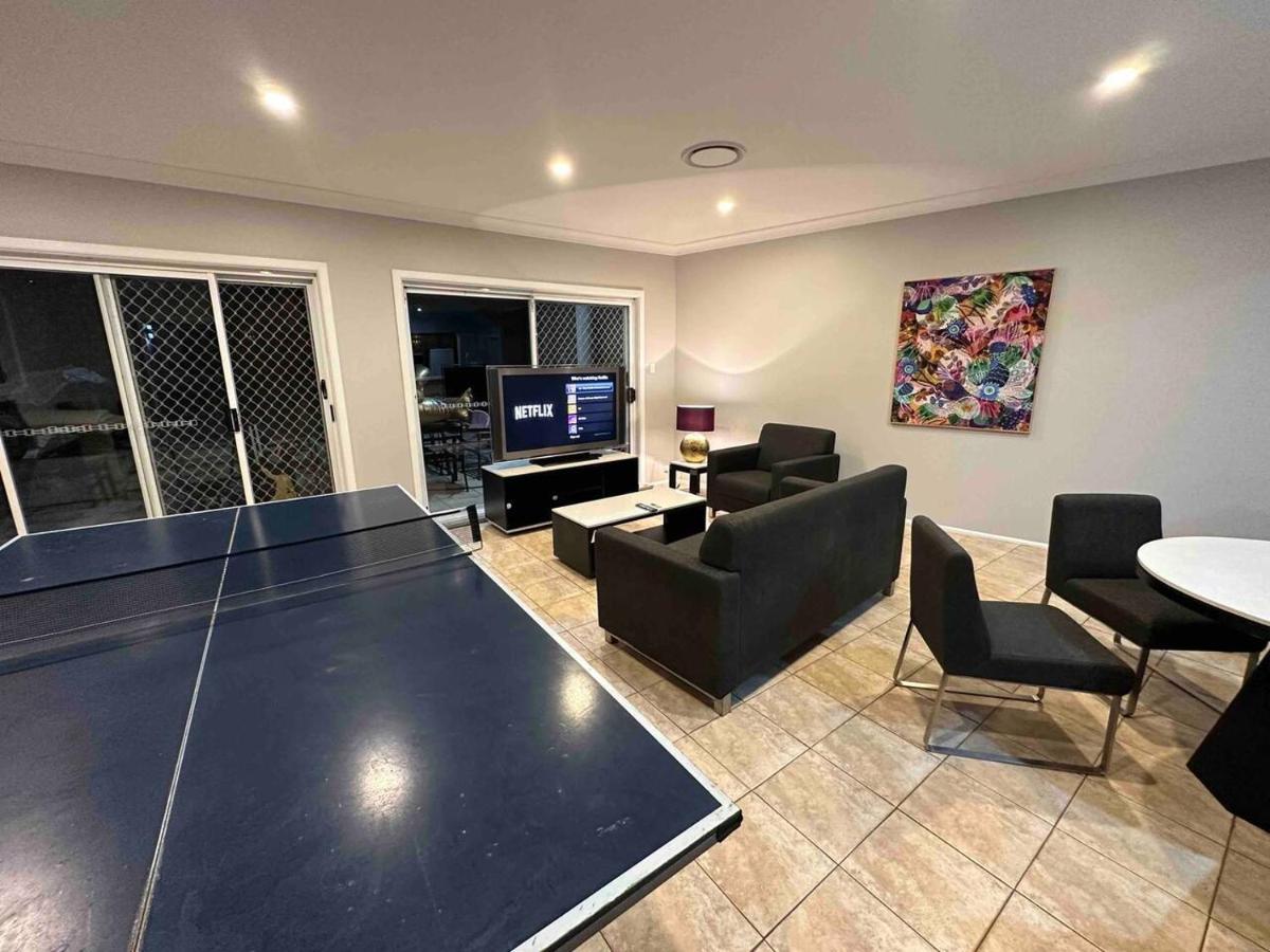 5 Bedroom 3 Bathroom House With Pool, Spa, Voice-control Smart And Game * Sydney