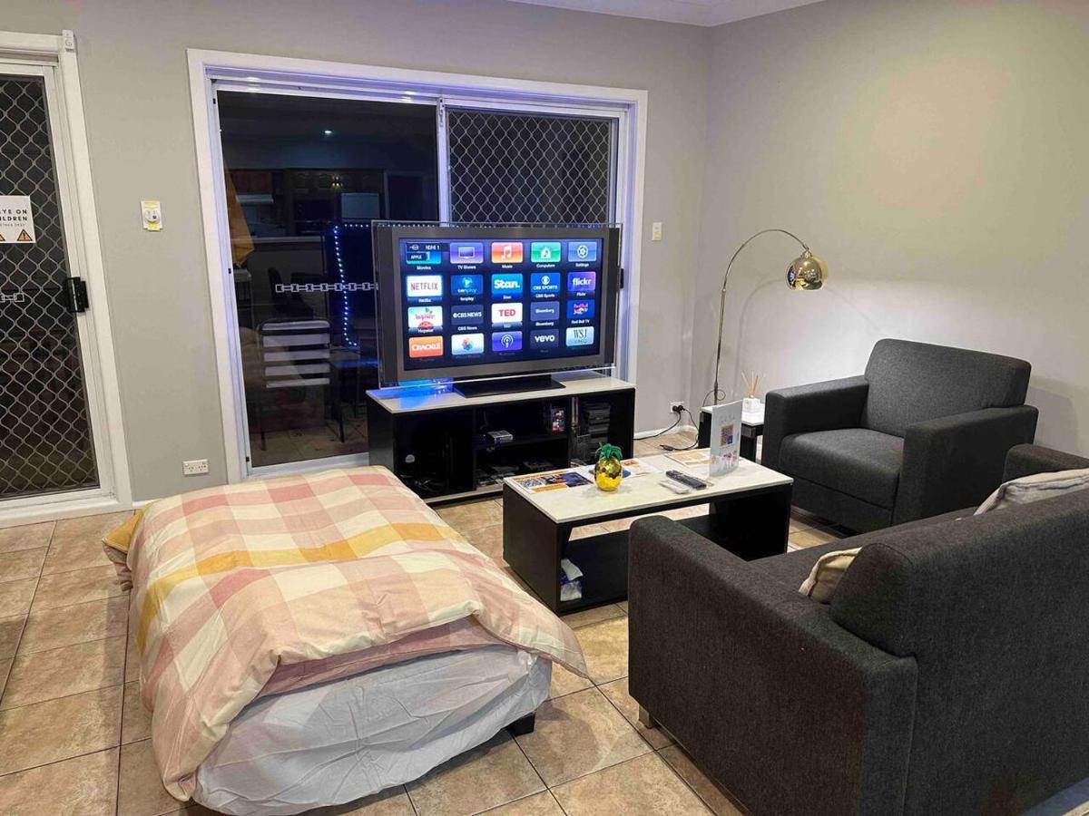 5 Bedroom 3 Bathroom House With Pool, Spa, Voice-control Smart And Game Bahay bakasyunan