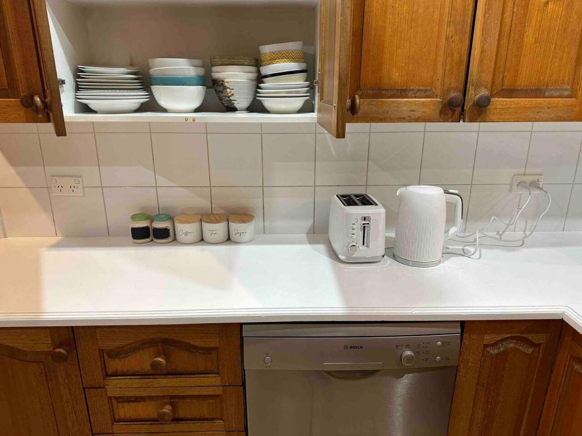 5 Bedroom 3 Bathroom House With Pool, Spa, Voice-control Smart And Game * Sydney