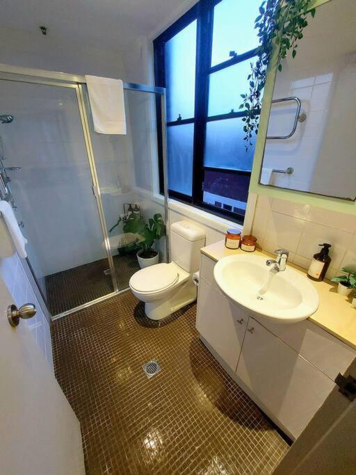 Perfect And Modern Studio, Broadway-chippendale