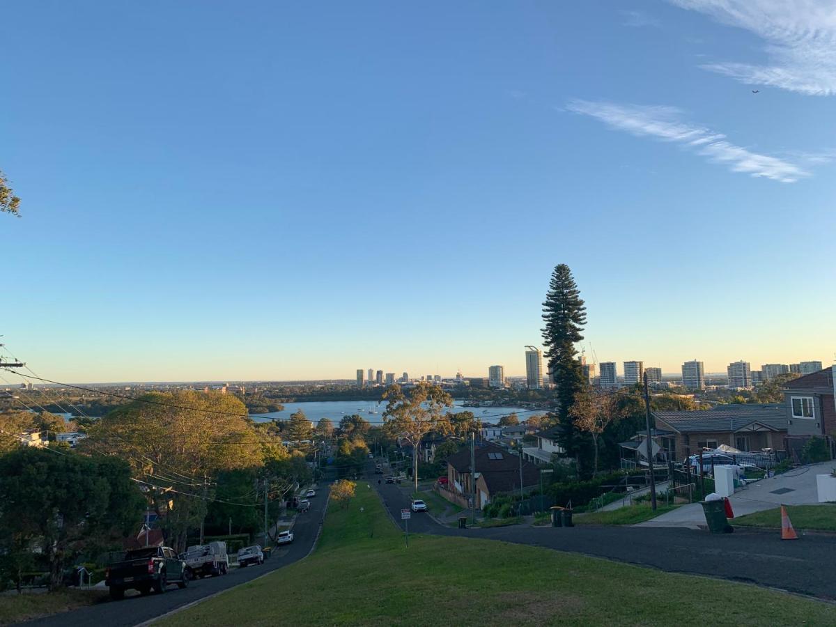 Apartment Superior Putney Studio, Short Drive To Parklands And Olympic Sydney