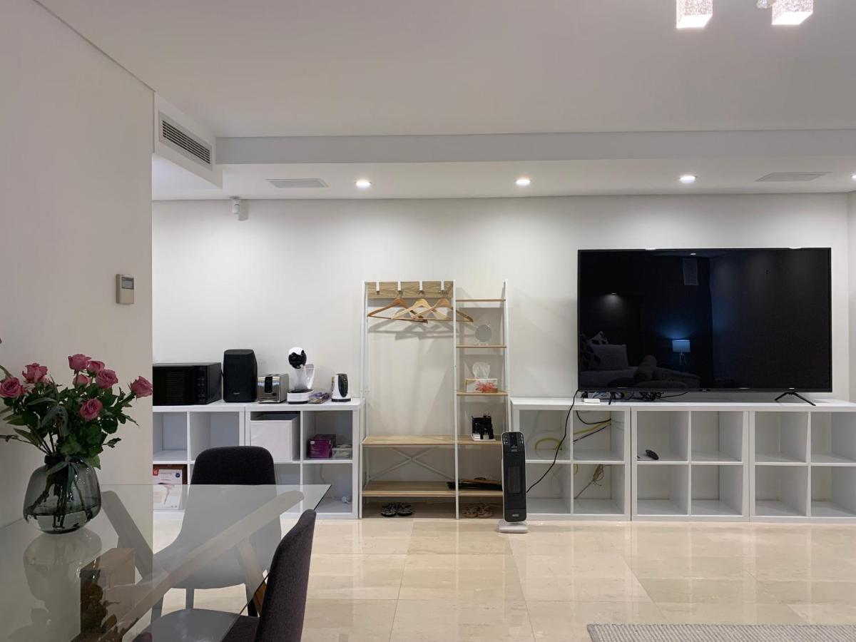 Superior Putney Studio, Short Drive To Parklands And Olympic *