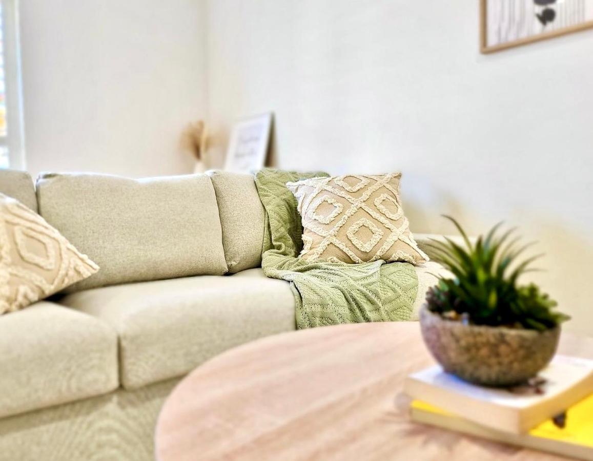 Cosy 3br House, 7 Mins Drive To Macquarie Centre, 5 Stars On Airb&b Villa Sydney