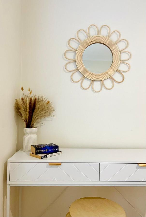 Cosy 3br House, 7 Mins Drive To Macquarie Centre, 5 Stars On Airb&b Villa Sydney