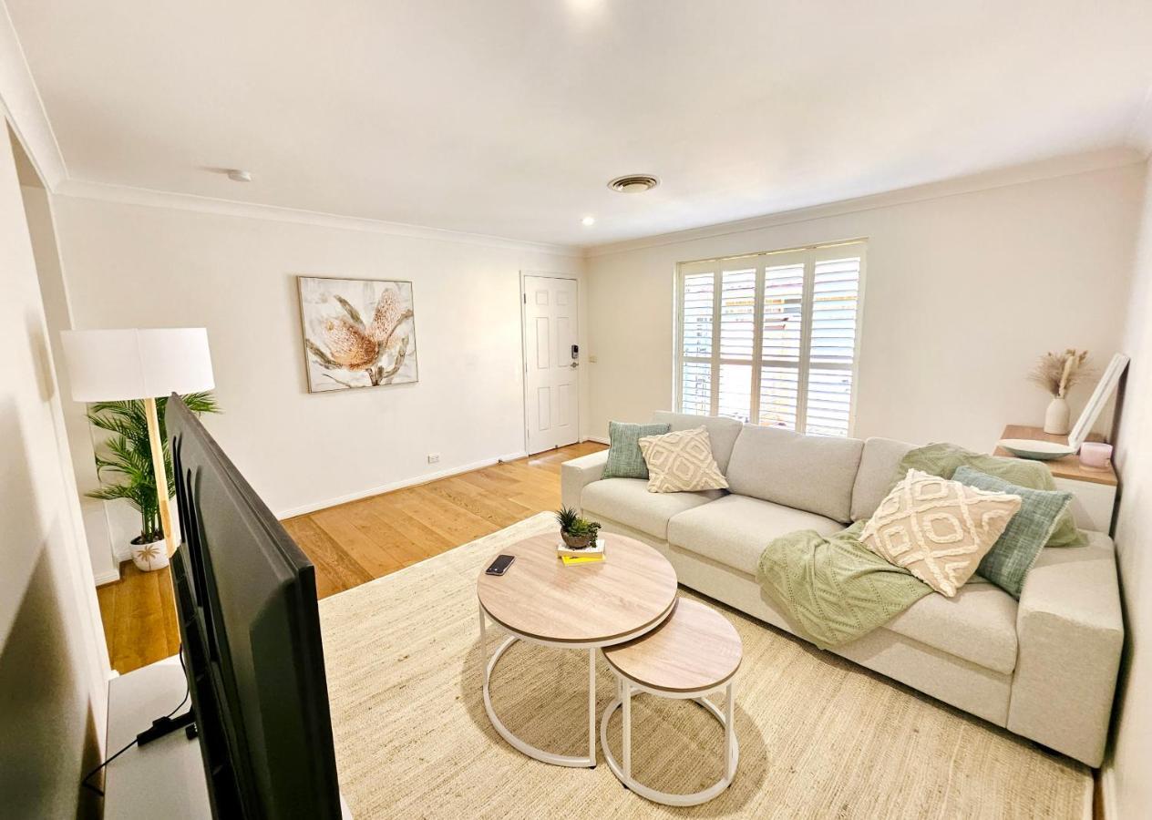 Villa Cosy 3br House, 7 Mins Drive To Macquarie Centre, 5 Stars On Airb&b *