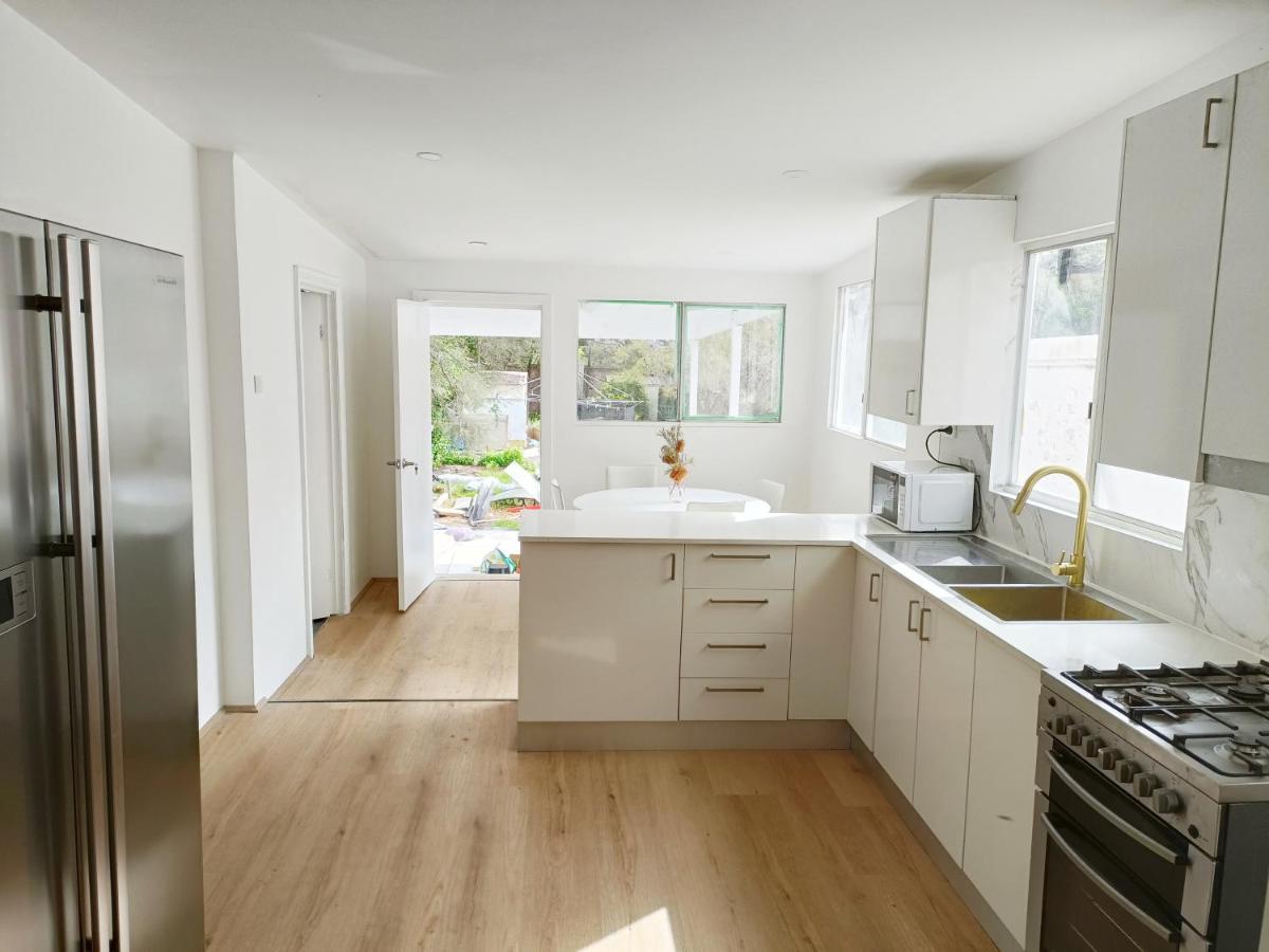 Stylish Queen 1min Walk To Station 5min To 10min To Airport * Sydney
