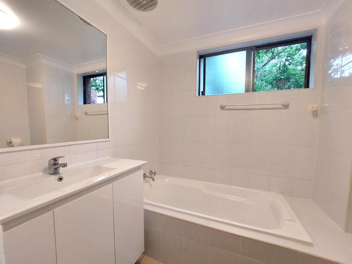 Eastwood Furnished Apartment *