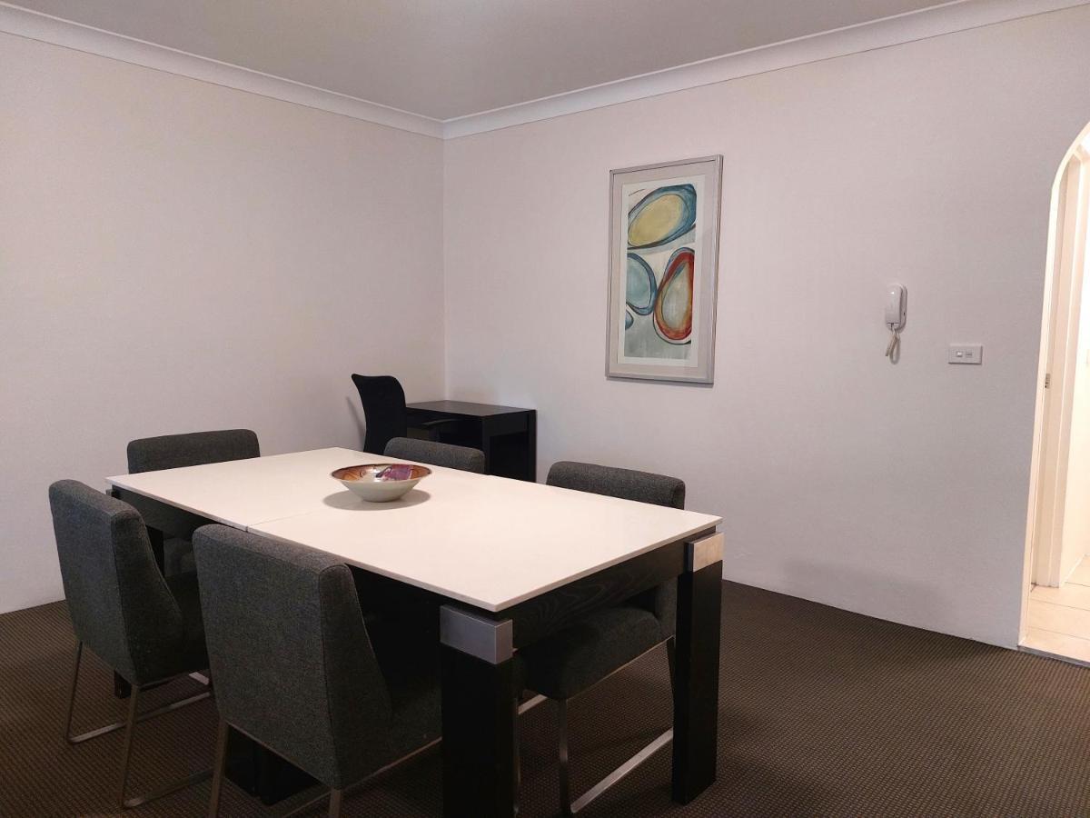 Eastwood Furnished Apartment *