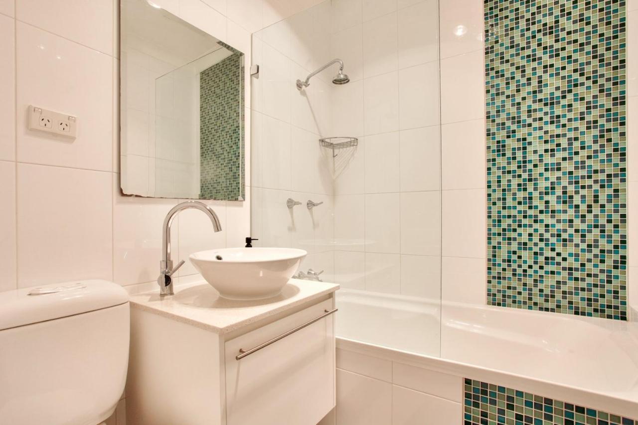 Holiday home Center 2 Bedroom House Pyrmont 2 E-bikes Included *