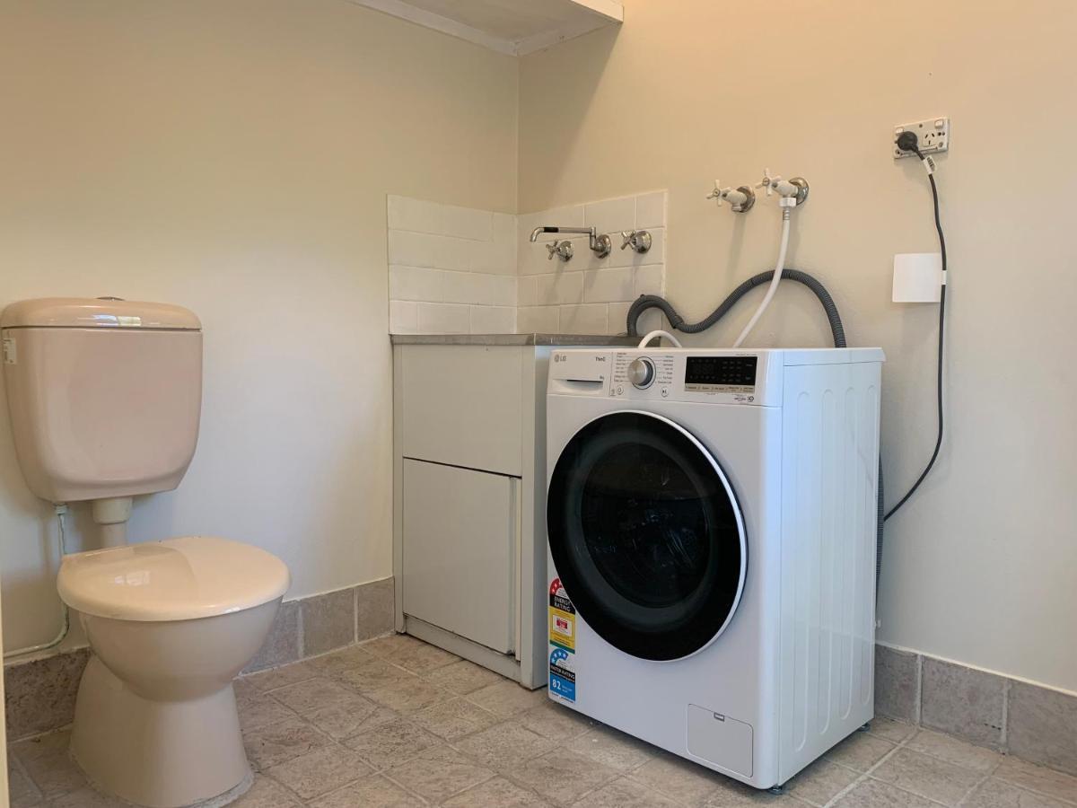 Eastwood Central, Walk To Station & Shops, Drive To Olympic Villa
